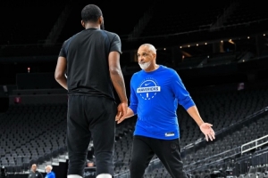 76人vs詹姆斯直播_NBA高清免费观看_76人vs詹姆斯比赛回放视频集锦
