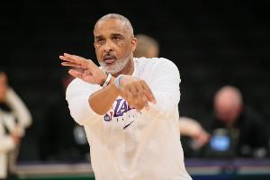 76人vs湖人直播_NBA高清免费观看_76人vs湖人比赛回放视频集锦